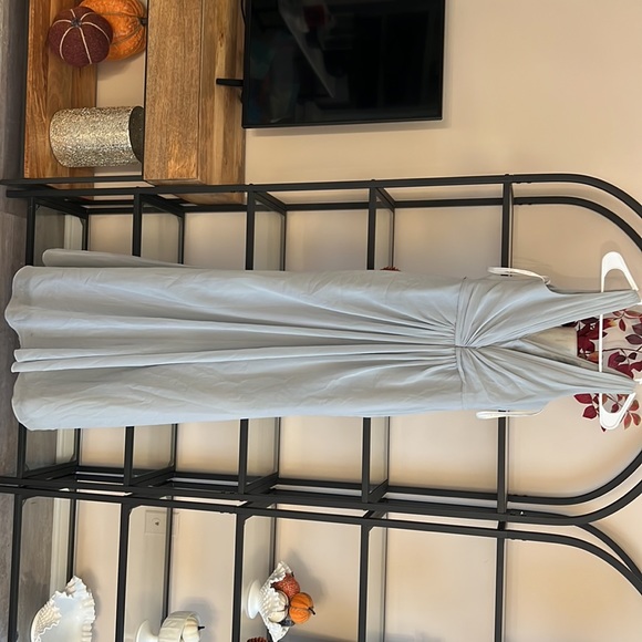 David’s Bridal gray bridesmaid dress. Size 8. EUC - Picture 2 of 5